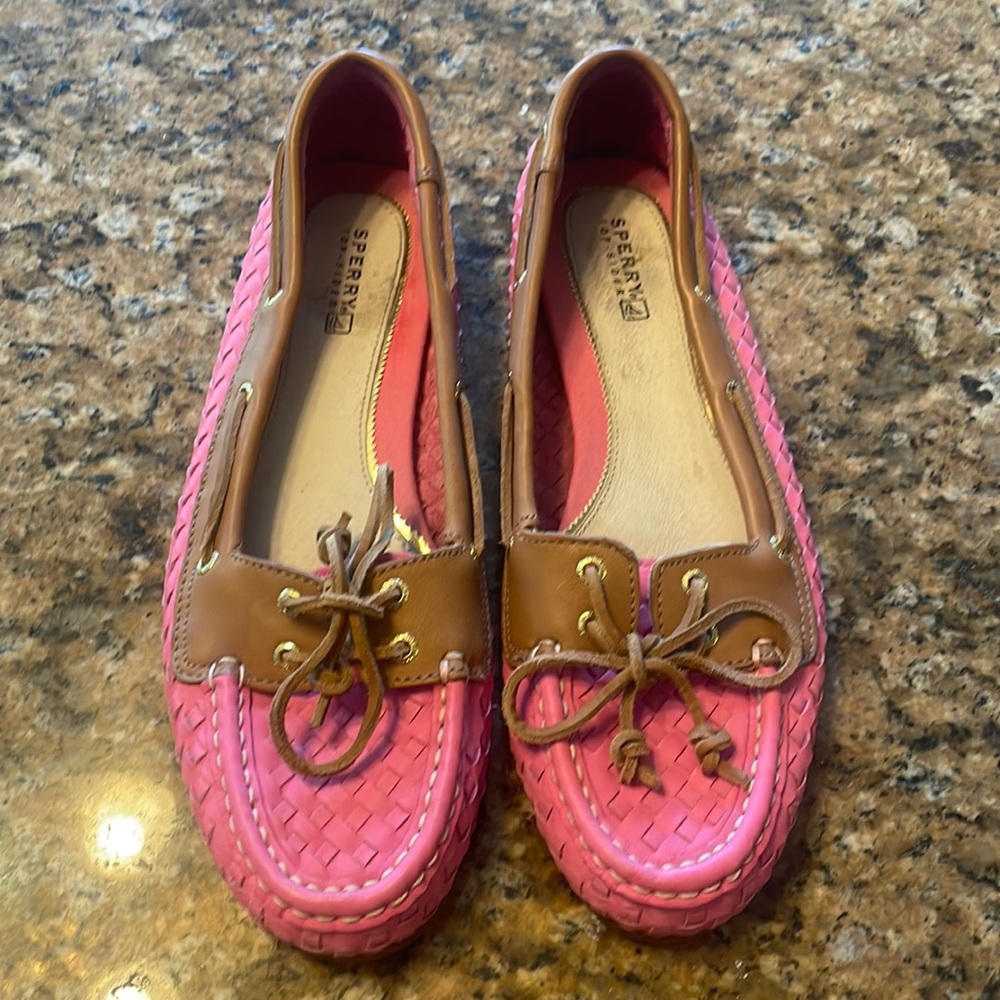 Sperrys Size 9